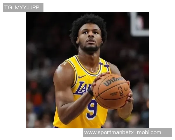 夸梅直言布朗尼在大学表现平平不及部分高中球员的潜力与实力